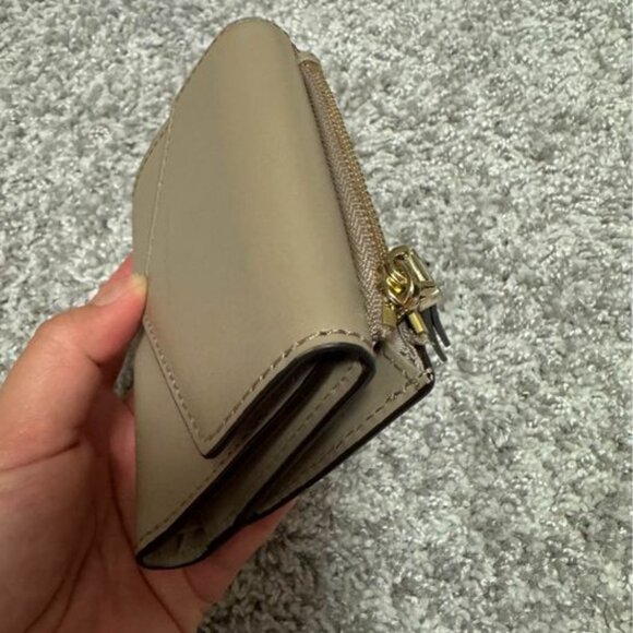 Michael Kors Tan Envelope Wallet - Picture 5 of 5
